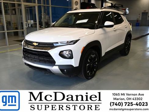 Used 2023 Chevrolet TrailBlazer LT FWD image 1