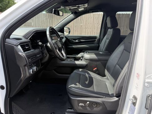 Used 2022 GMC Yukon XL Denali AWD/4WD image 20