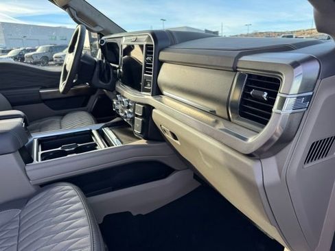 New 2026 Ford F250 Platinum w/ Platinum Plus Package image 26