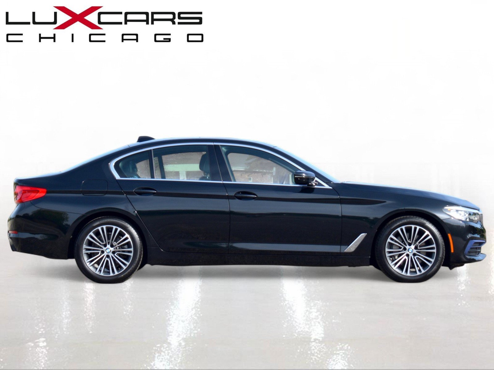 Used 2019 BMW 530i xDrive w/ Convenience Package AWD/4WD image 4
