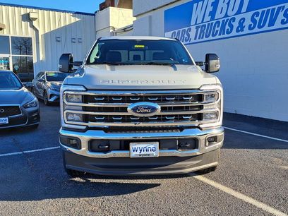 New 2026 Ford F250 Lariat w/ Lariat Premium Package