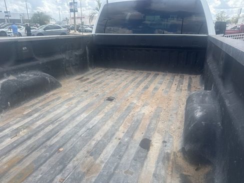 Used 2011 GMC Sierra 3500 SLE image 4