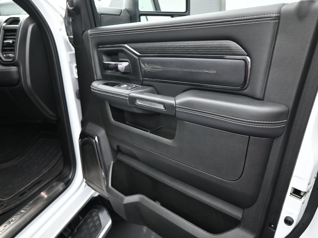Used 2024 RAM 2500 Limited AWD/4WD image 44