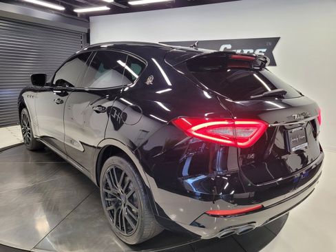 Used 2018 Maserati Levante GranSport image 75