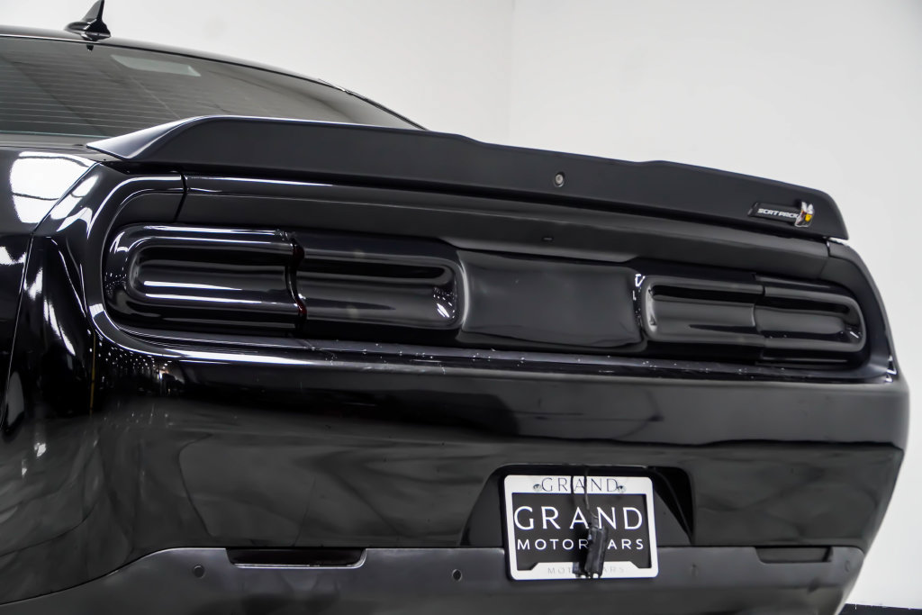 Used 2015 Dodge Challenger R/T Scat Pack w/ Sound Group II RWD image 17