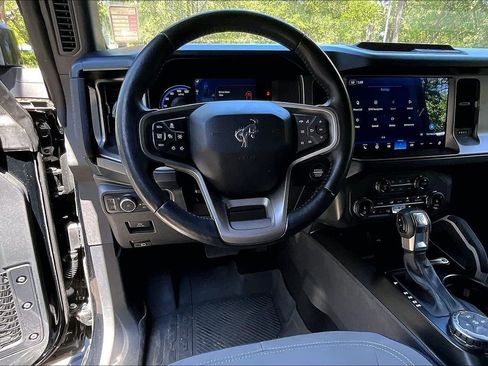 Used 2022 Ford Bronco Outer Banks AWD/4WD image 7