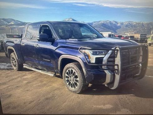 Used 2023 Toyota Tundra Limited image 3