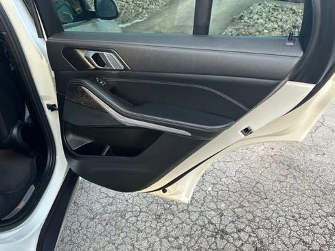 Used 2022 BMW X5 xDrive40i w/ Premium Package image 21