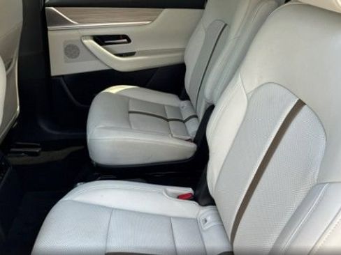 Used 2024 MAZDA CX-90 Plug-In Hybrid w/ Premium Plus AWD/4WD image 4