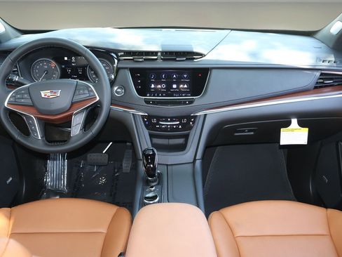 New 2026 Cadillac XT5 Premium Luxury image 14