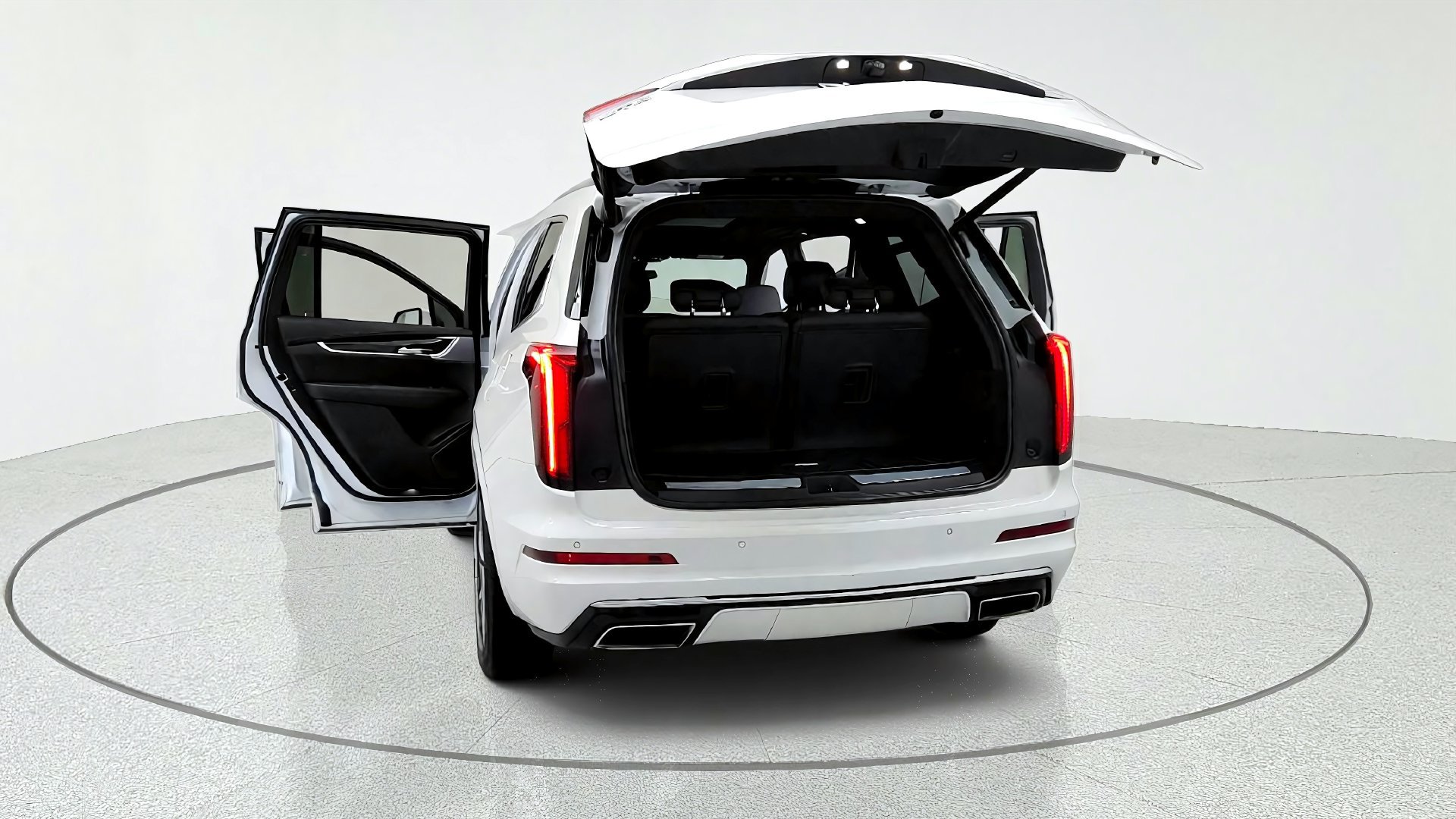 Used 2024 Cadillac XT6 Premium Luxury w/ LPO, Floor Liner Package FWD image 11
