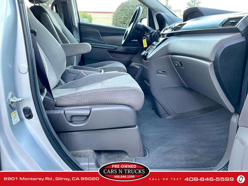 Used 2012 Honda Odyssey EX image 18