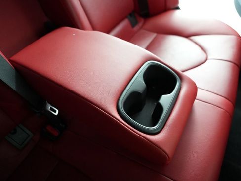 Used 2019 Toyota Camry XSE w/ Carpet Mat Package FWD image 39