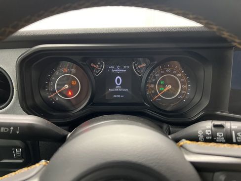 Used 2024 Jeep Wrangler Sport S image 24