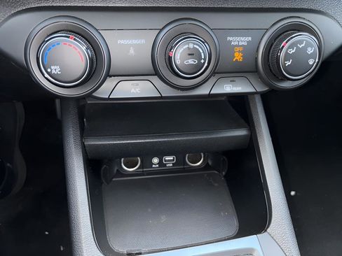 Used 2020 Kia Forte LXS image 23