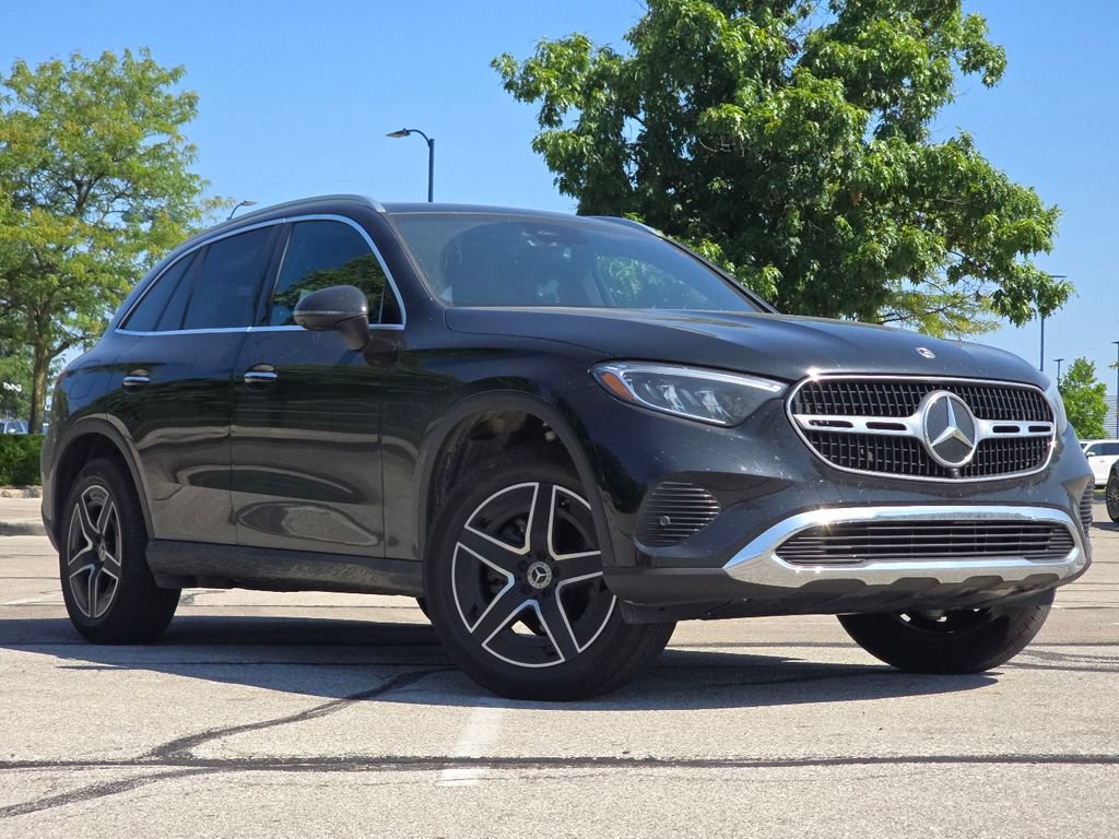 Certified 2026 Mercedes-Benz GLC 300 4MATIC image 1