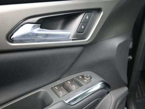 New 2026 Chevrolet Traverse LT w/ Sun and Wheel Package FWD image 27