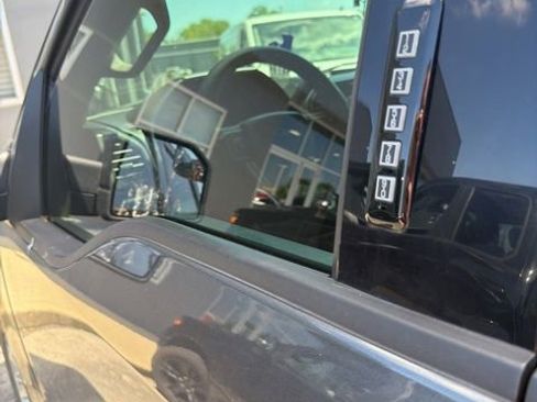 Used 2020 Ford F150 XLT w/ Equipment Group 301A Mid AWD/4WD image 18