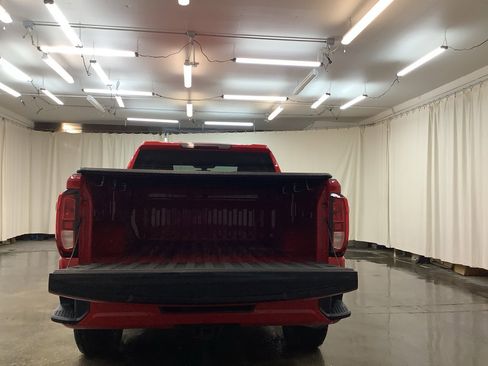 Used 2020 GMC Sierra 1500 Elevation w/ Elevation Value Package image 8