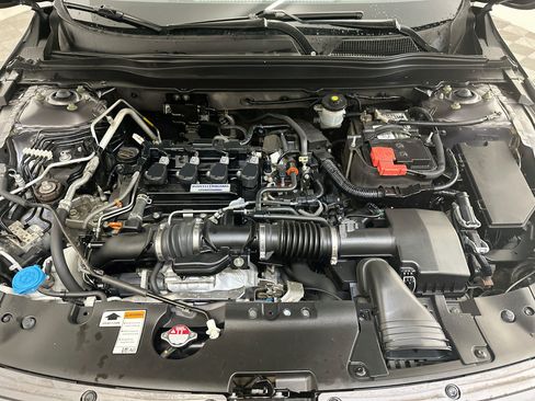 Used 2018 Honda Accord Sport image 33