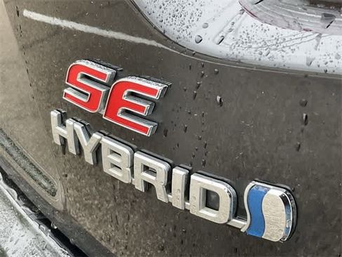 Used 2023 Toyota Corolla SE image 11