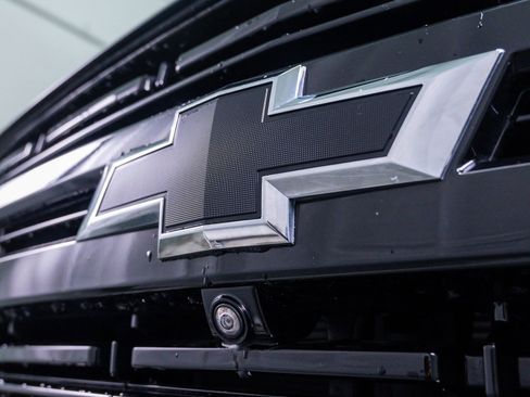 Used 2024 Chevrolet Tahoe RST w/ RST Performance Edition AWD/4WD image 5