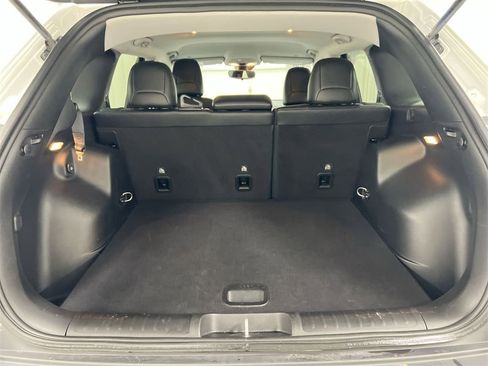 Used 2022 Jeep Cherokee Trailhawk image 23