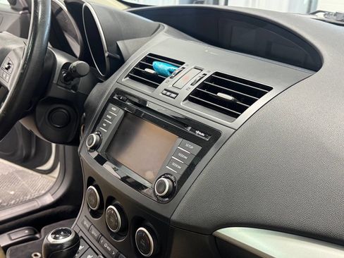 Used 2013 MAZDA MAZDA3 i Grand Touring image 19