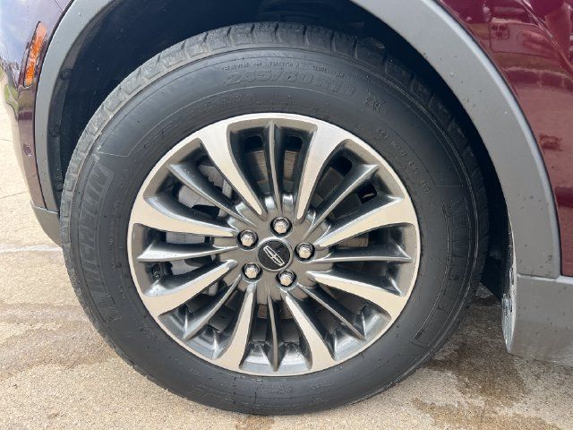 Used 2022 Lincoln Nautilus Reserve AWD/4WD image 15