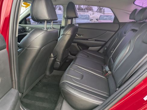 Used 2022 Hyundai Elantra Limited image 23