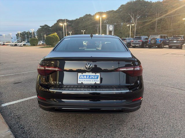 Certified 2023 Volkswagen Jetta S FWD image 4
