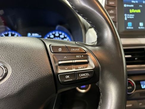 Used 2021 Hyundai Kona Limited AWD/4WD image 14