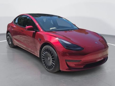 Used 2021 Tesla Model 3 Standard Range Plus RWD image 2