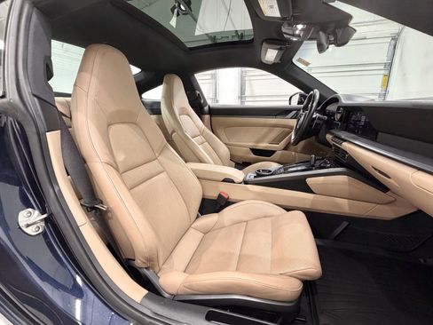 Certified 2021 Porsche 911 Carrera 4S image 21