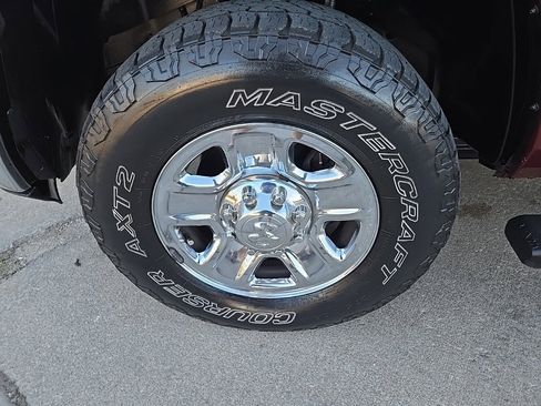 Used 2018 RAM 2500 Tradesman w/ Chrome Appearance Group image 31