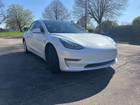 Used 2018 Tesla Model 3 Long Range image 8