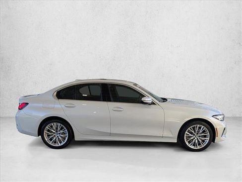 Used 2024 BMW 330i xDrive Sedan image 4