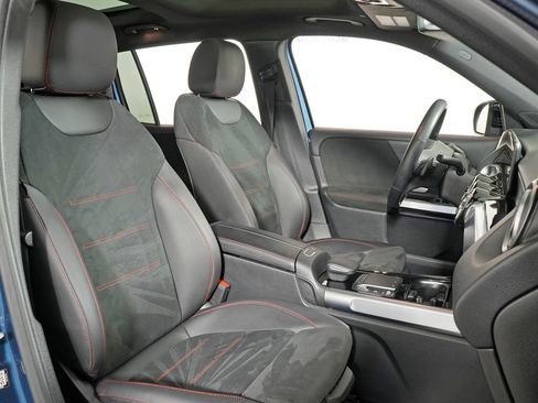 Certified 2023 Mercedes-Benz GLB 250 4MATIC image 16