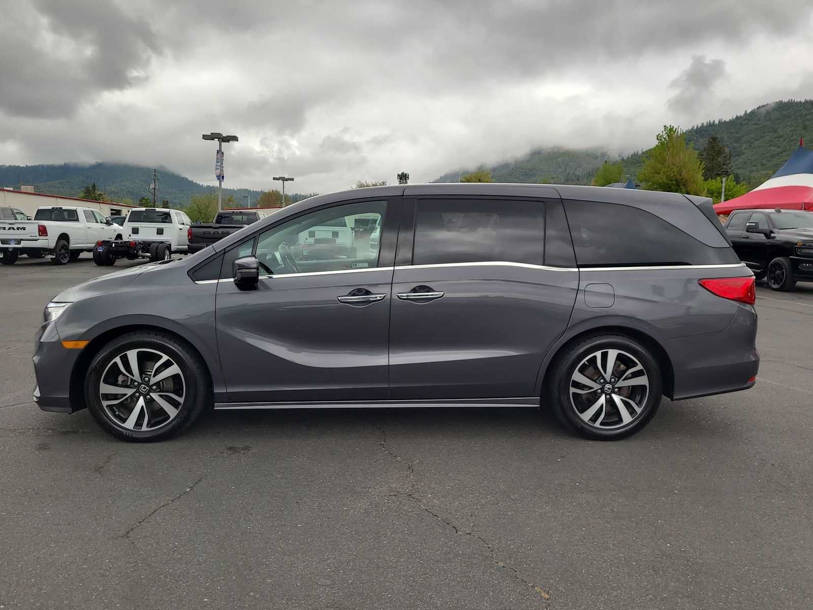 Used 2018 Honda Odyssey Elite image 11