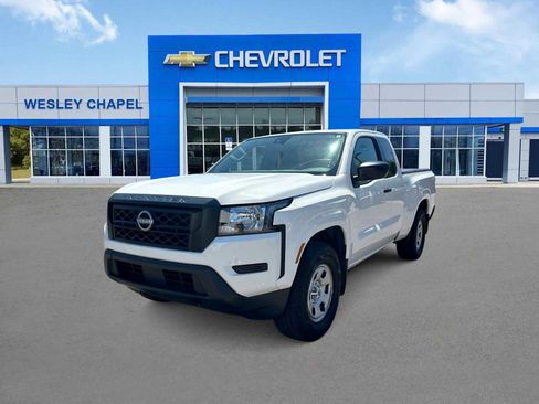 Used 2024 Nissan Frontier S RWD image 1