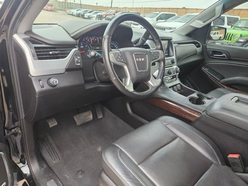 Used 2019 GMC Yukon XL SLT w/ Open Road Package image 16