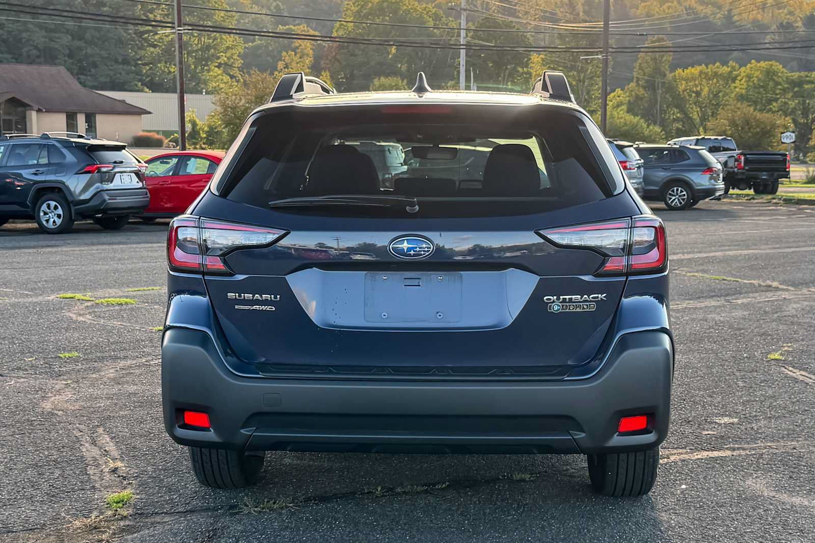 Used 2025 Subaru Outback Premium AWD/4WD image 4