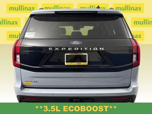 New 2026 Ford Expedition Active RWD image 8