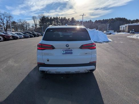 Used 2022 BMW X5 xDrive45e w/ Luxury Seating Package image 4