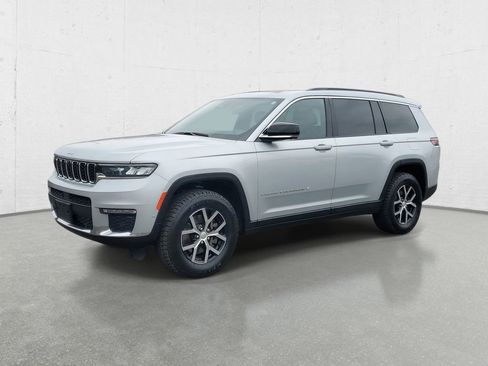 Used 2024 Jeep Grand Cherokee L Limited w/ Luxury Tech Group II image 4