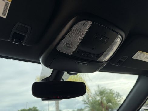 Used 2022 Dodge Durango R/T image 17