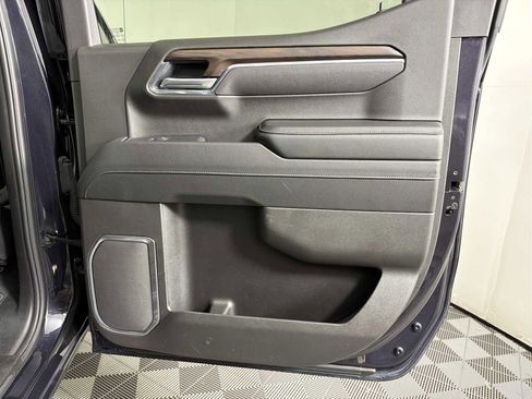 Certified 2025 GMC Sierra 1500 SLT image 28