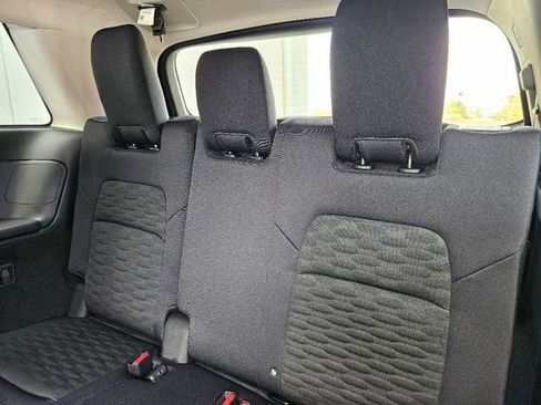 New 2025 Nissan Pathfinder SV image 28