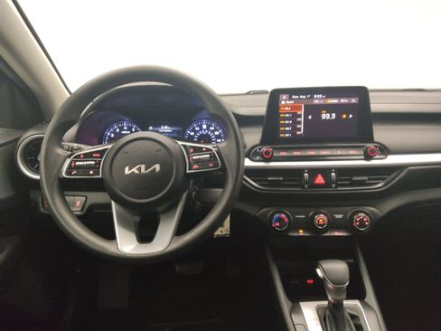 Used 2022 Kia Forte LXS FWD image 22