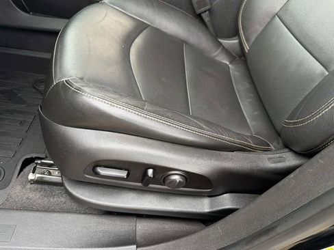 Used 2020 GMC Terrain SLT w/ Preferred Package FWD image 21